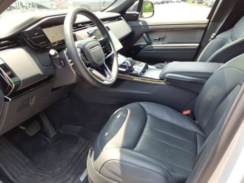 Certified 2025 Land Rover Range Rover Sport SE AWD/4WD image 17