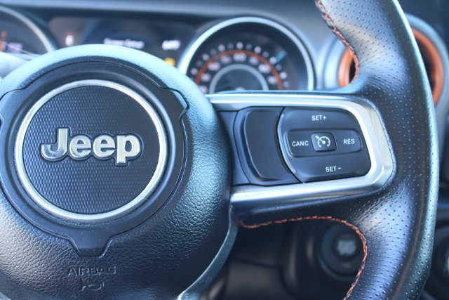 Used 2023 Jeep Gladiator Mojave w/ Cold Weather Group AWD/4WD image 22