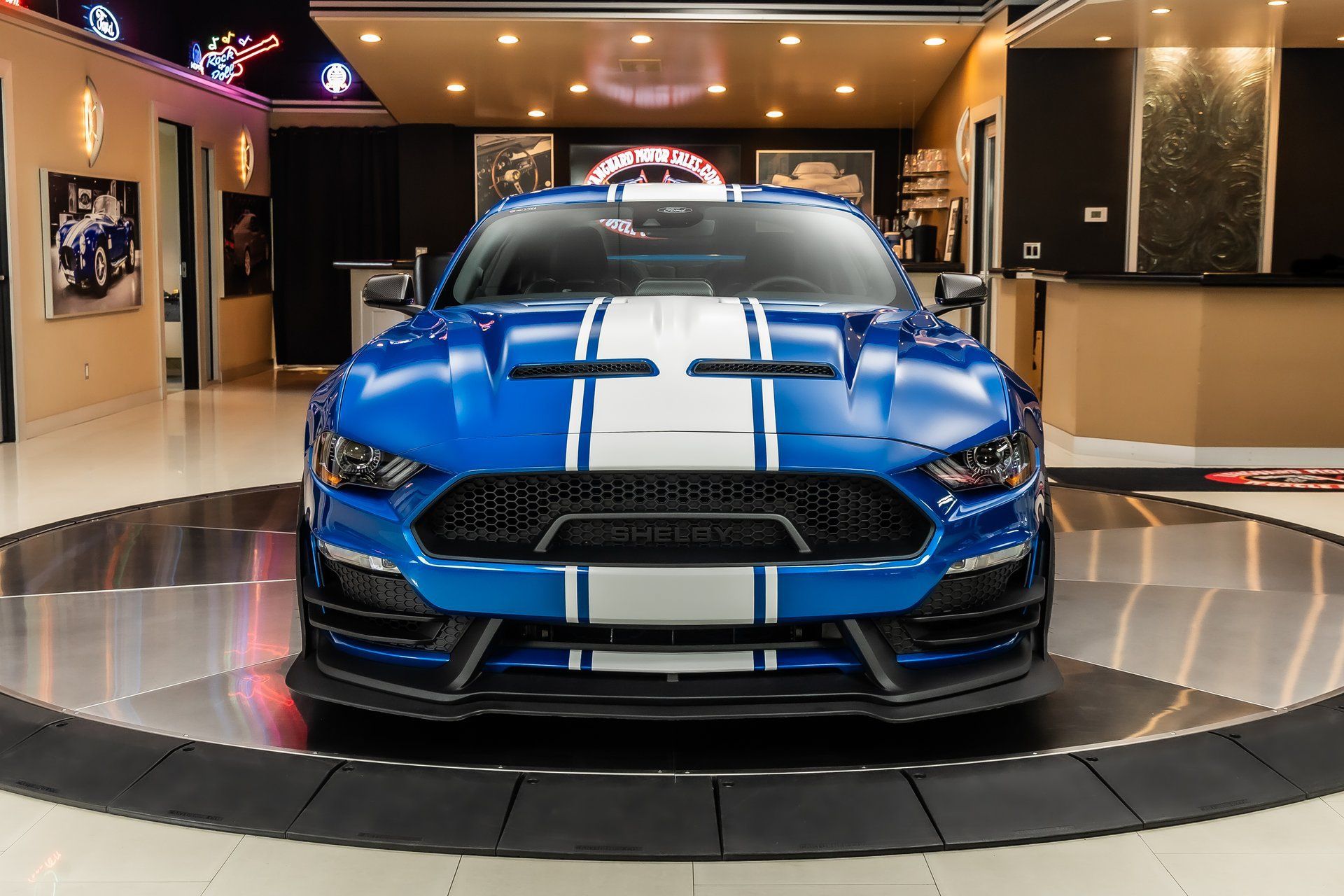Used 2021 Ford Mustang GT Premium w/ Equipment Group 401A RWD image 7