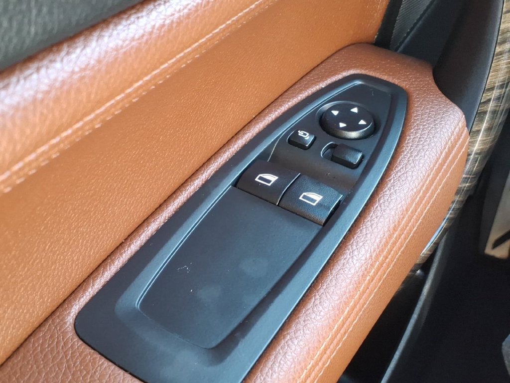 Used 2016 BMW M235i xDrive Coupe AWD/4WD image 13