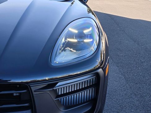 New 2026 Porsche Macan GTS image 12