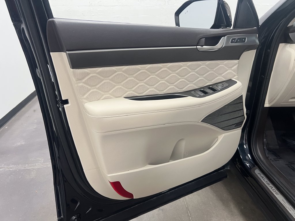 Used 2020 Hyundai Palisade Limited FWD image 10