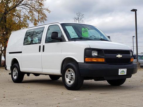 Used 2015 Chevrolet Express 2500 image 8