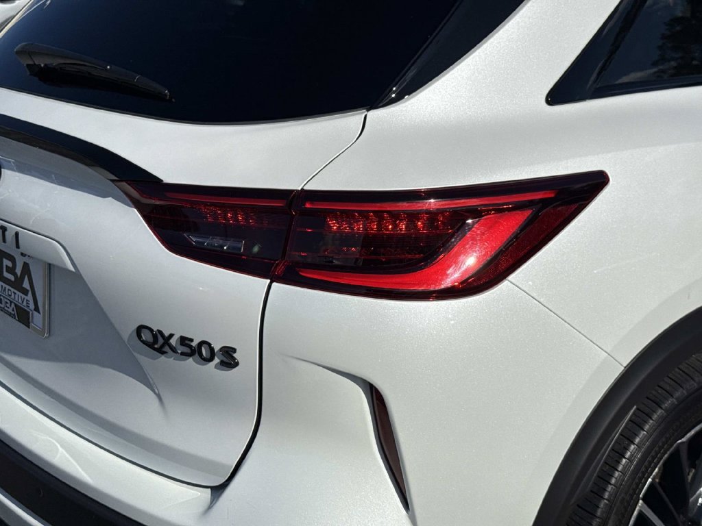 Used 2023 INFINITI QX50 Sport AWD/4WD image 28