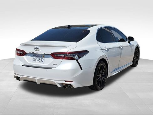 Used 2023 Toyota Camry XSE image 3