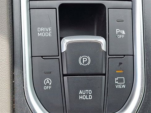 Used 2020 Hyundai Santa Fe Limited image 23