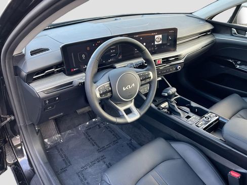 Used 2025 Kia K5 EX image 9
