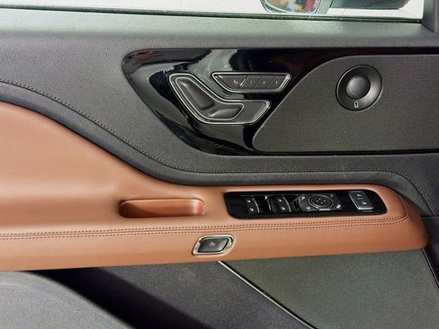 New 2026 Lincoln Aviator Reserve RWD image 19