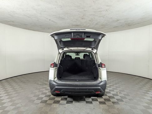 Used 2021 Nissan Rogue S image 9