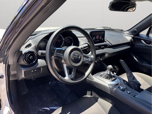 Used 2020 MAZDA MX-5 Miata Sport RWD image 6