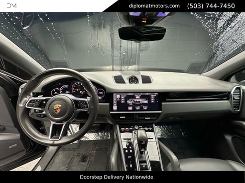 Used 2021 Porsche Cayenne image 24