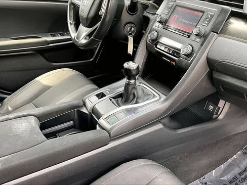 Used 2017 Honda Civic Sport image 31