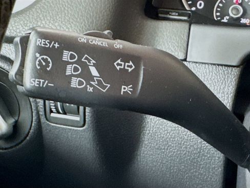 Used 2012 Volkswagen Tiguan S AWD/4WD image 12