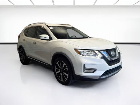 Used 2018 Nissan Rogue SL w/ Premium Package FWD image 3