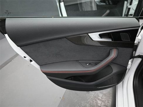 Used 2025 Audi S5 Premium Plus w/ Premium Plus Package image 31