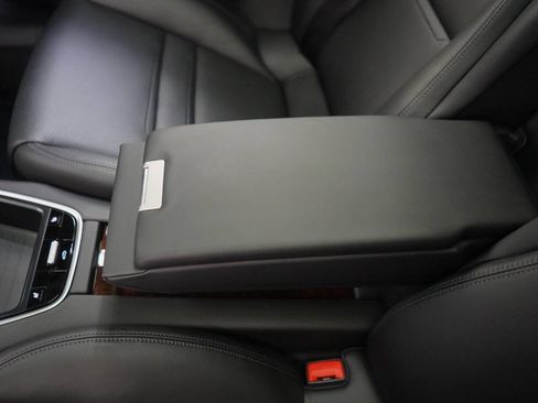 Used 2023 Porsche Panamera Turbo S image 76