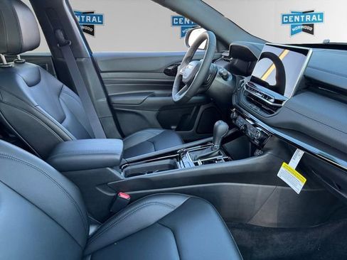 New 2026 Jeep Compass Limited w/ Sun, Sound & Navigation Group AWD/4WD image 15