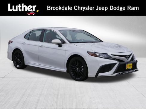 Used 2023 Toyota Camry XSE image 1