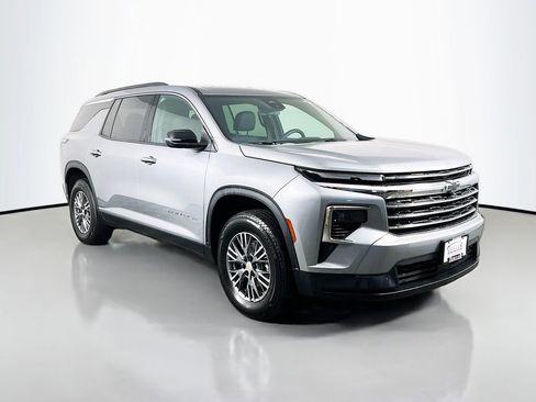 New 2025 Chevrolet Traverse LT w/ LPO, Floor Liner Package image 3