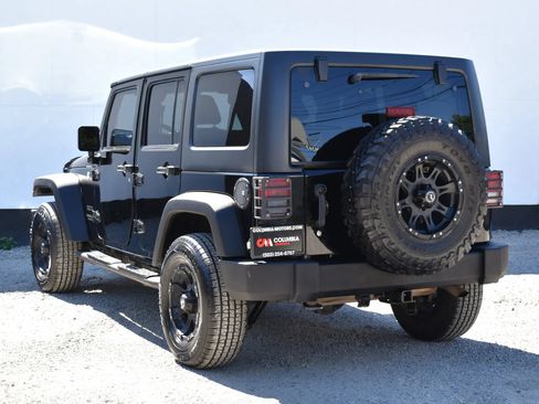 Used 2017 Jeep Wrangler Unlimited Sport w/ Quick Order Package 24S AWD/4WD image 5