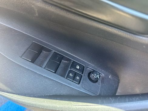 Used 2023 Toyota Corolla LE w/ Carpet Mat Package (TMS) FWD image 7