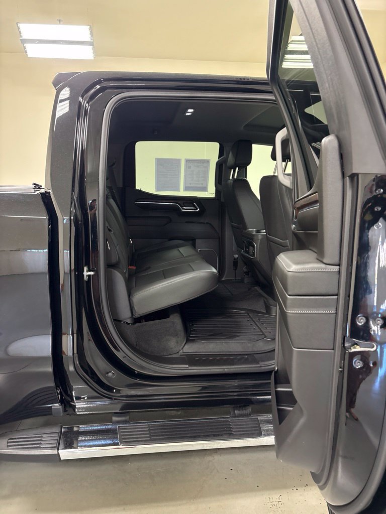 Used 2023 GMC Sierra 1500 SLT w/ SLT Premium Package AWD/4WD image 29