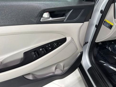 Used 2018 Hyundai Tucson SE AWD/4WD image 9