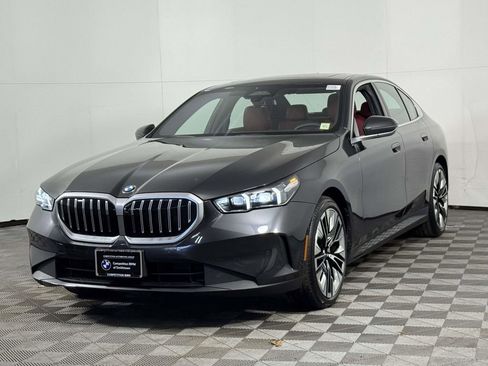 Used 2026 BMW 530i xDrive 530i xDrive w/ Premium Package image 7
