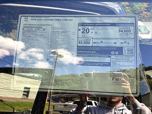 New 2026 RAM 1500 Laramie AWD/4WD image 14