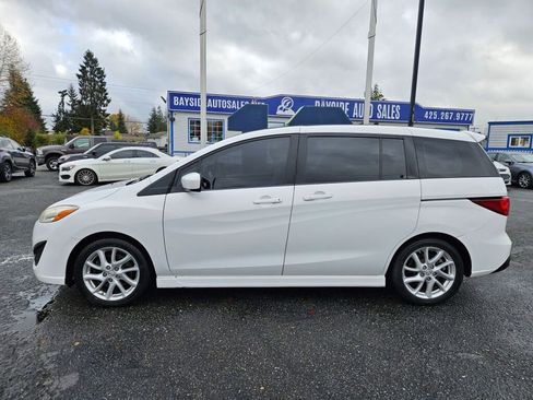 Used 2012 MAZDA MAZDA5 Touring w/ Moonroof & Audio Pkg image 2