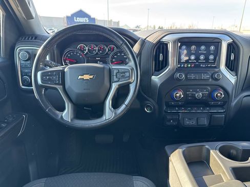 Used 2021 Chevrolet Silverado 1500 LT w/ Z71 Off-Road Package image 22