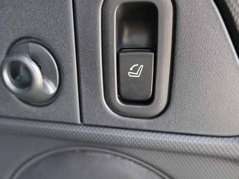 Used 2025 Subaru Forester Touring AWD/4WD image 26