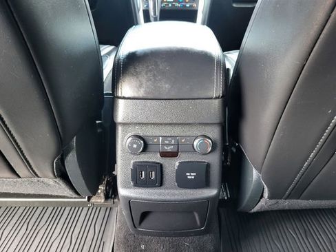 Used 2018 Ford Explorer Platinum AWD/4WD image 24