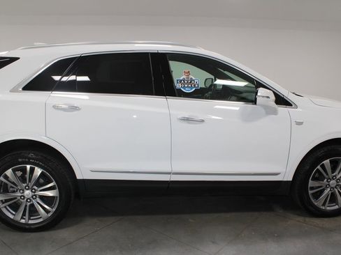 Used 2024 Cadillac XT5 Premium Luxury image 11