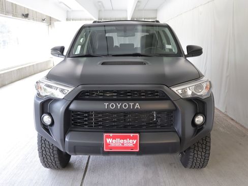 Used 2015 Toyota 4Runner TRD Pro AWD/4WD image 3