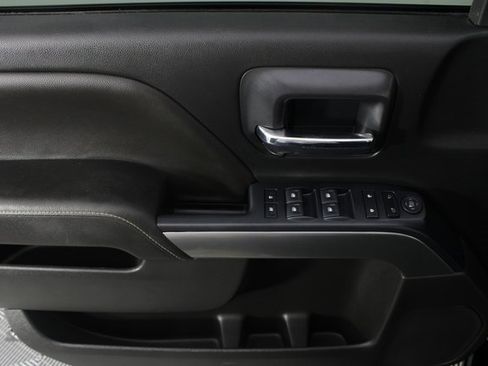 Used 2018 Chevrolet Silverado 1500 LT w/ All Star Edition image 13