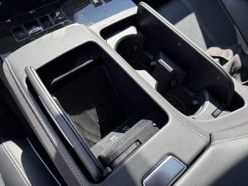 Certified 2025 INFINITI QX80 Sensory image 28