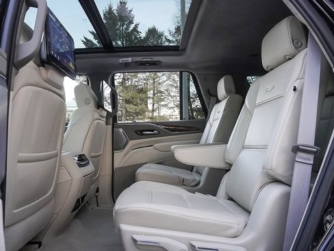 Used 2024 Cadillac Escalade Sport Platinum image 47