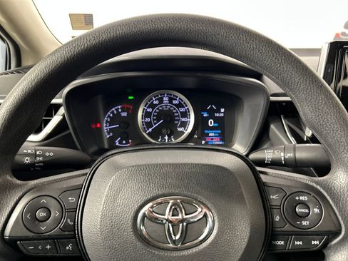 Used 2020 Toyota Corolla LE image 12