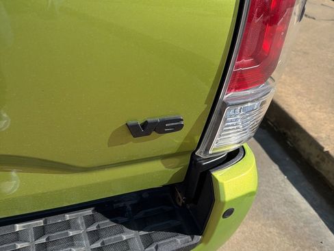 Used 2023 Toyota Tacoma TRD Off-Road image 9