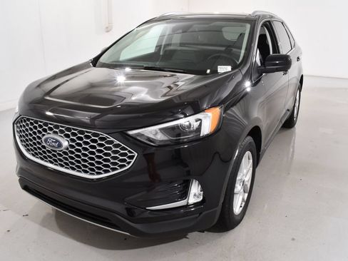 Used 2023 Ford Edge SEL w/ Convenience Package AWD/4WD image 2