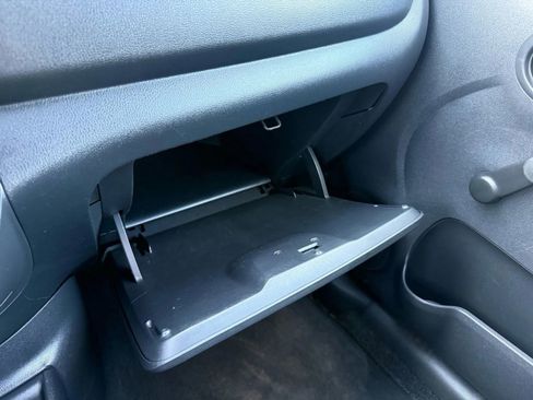 Used 2015 Nissan Versa S Plus image 14