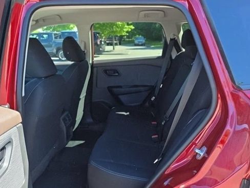 Used 2023 Nissan Rogue S AWD/4WD image 9