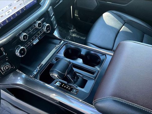 Used 2023 Ford F150 Lariat w/ Equipment Group 502A High image 20