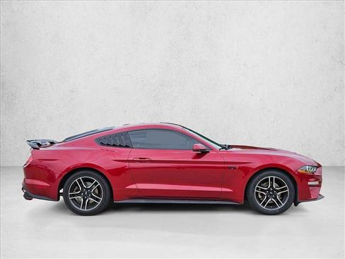 Used 2018 Ford Mustang Premium RWD image 4