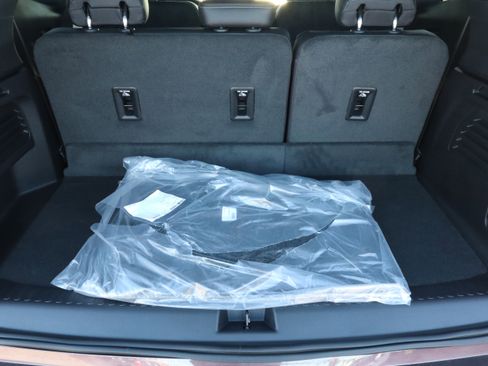 New 2026 Buick Enclave Avenir w/ Super Cruise Package image 16