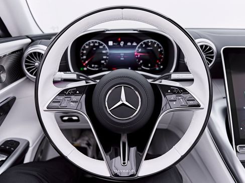 Used 2026 Mercedes-Benz Maybach SL 680 image 66