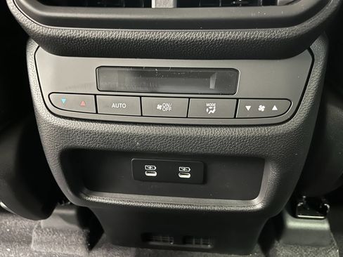 New 2026 Honda Pilot Touring image 20