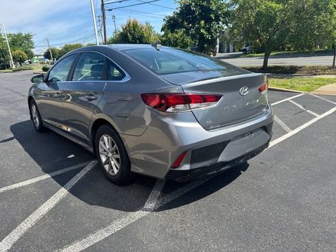 Used 2019 Hyundai Sonata SE w/ Cargo Package FWD image 5