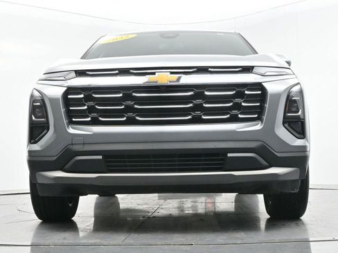 Used 2025 Chevrolet Equinox LT AWD/4WD image 43